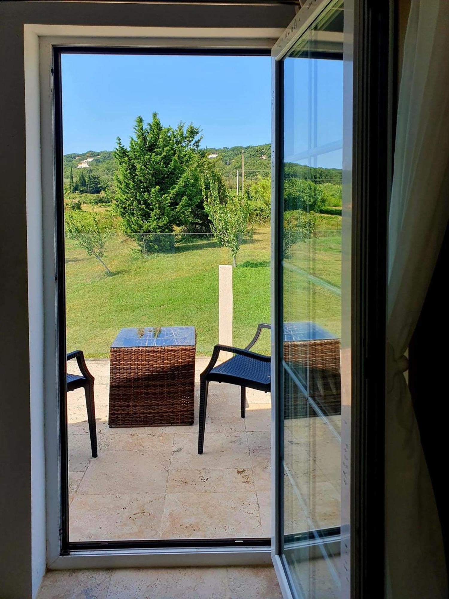 Chambre Cosy Avec Terrasse Sur La Colline Boisee, Parking Prive, Jardin, Calme, Climatisation, 10 Mn Pont Du Gard Num7 โรชฟอร์ต-ดู-การ์ ภายนอก รูปภาพ
